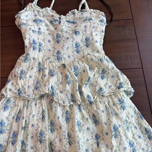 Like New!! Girls Katie J NYC Blue and Cream Floral Dress